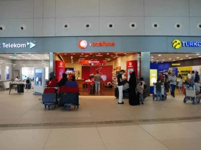 vodafone-turkcell-turk-telekom-shops-on-istanbul-airport-buy-sim-card